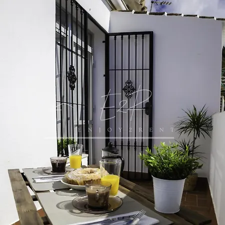 Enjoy2rent Charcones En Pueblo